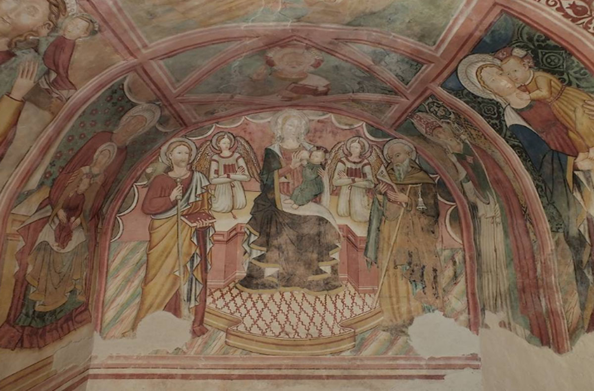 Affreschi della chiesa di Acciano frazione a Nocera Umbra - Frescoes in the church of Acciano, a hamlet in Nocera Umbra