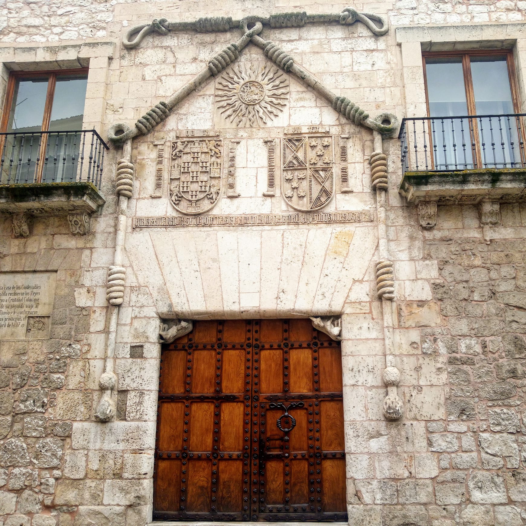 casa del Cordon a Burgos casa del Cordon a Burgos