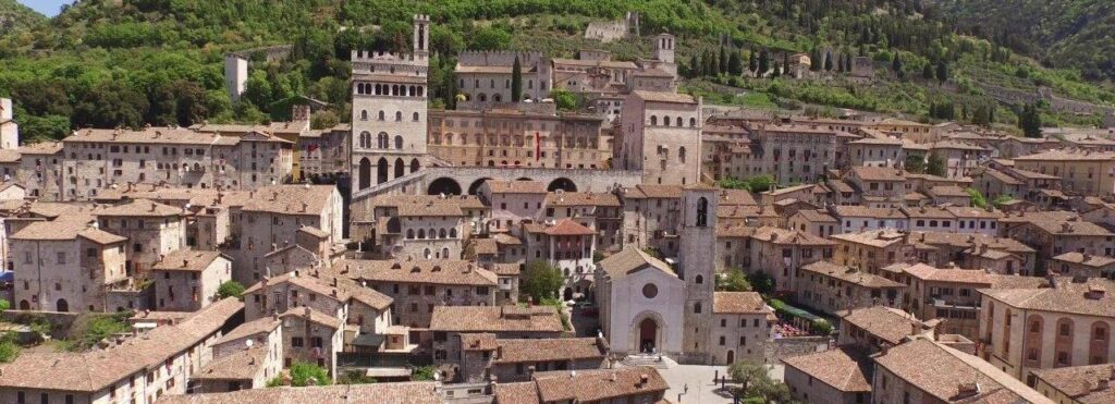 veduta di Gubbio